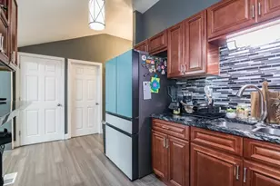 501 Berkshire, Springfield, MA 01109 - Photo 15