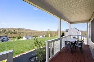 32 Hycrest Rd, Charlton, MA 01507 - Photo 9