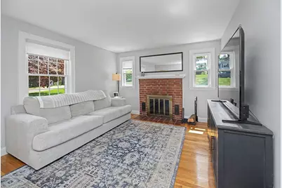 9 Macdonald Circle, Walpole, MA 02081 - Photo 5