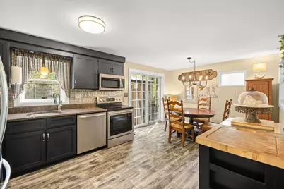 20 Ascension St, Blackstone, MA 01504 - Photo 13