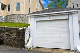 10 Hillside St, Worcester, MA 01610 - Photo 27