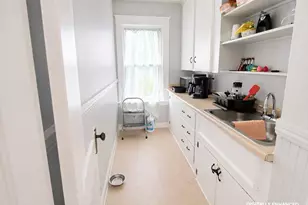 10 Hillside St, Worcester, MA 01610 - Photo 7