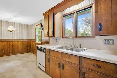 95 Old Lane Rd, Springfield, MA 01129 - Photo 9