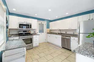9 Alpine Ct, Gloucester, MA 01930 - Photo 13