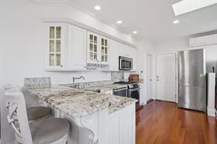 76 W Cedar St, Boston, MA 02114 - Photo 7