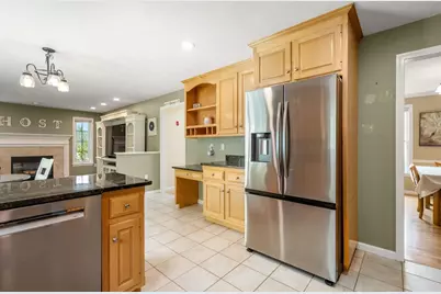 10 Gannett Way, Hopedale, MA 01747 - Photo 9