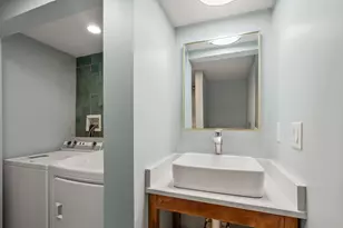 61 Edgewater Dr, Quincy, MA 02169 - Photo 15