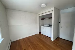 89 Bunker Hill Ave, Lowell, MA 01850 - Photo 11