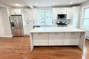 8 Brookfield St, Lawrence, MA 01843 - Photo 7