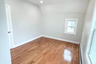 8 Brookfield St, Lawrence, MA 01843 - Photo 13