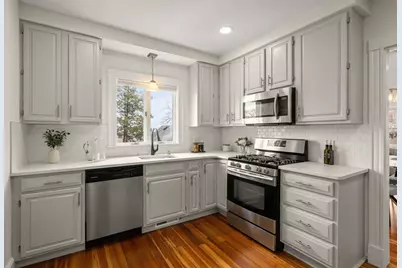 37 Fountain Rd #2, Arlington, MA 02476 - Photo 9