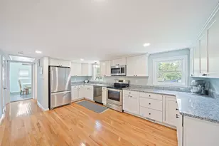 5 Pine Cir, Pembroke, MA 02359 - Photo 5