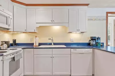10 Meadowglen Rd, Billerica, MA 01862 - Photo 11