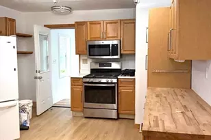 21-23 Rendall Pl, Melrose, MA 02176 - Photo 5