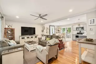 152 Ambrose St, Springfield, MA 01109 - Photo 9