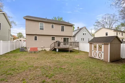 152 Ambrose St, Springfield, MA 01109 - Photo 37