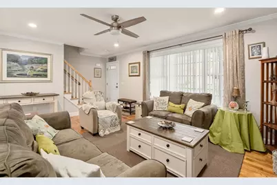 152 Ambrose St, Springfield, MA 01109 - Photo 11
