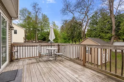 152 Ambrose St, Springfield, MA 01109 - Photo 33