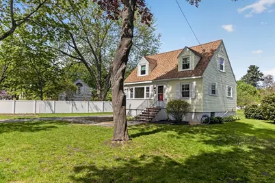 34 Andover St, Wilmington, MA 01887 - Photo 3