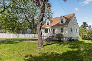 34 Andover St, Wilmington, MA 01887 - Photo 3