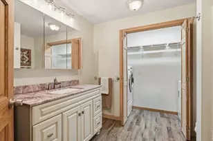8 Searle St, Georgetown, MA 01833 - Photo 17