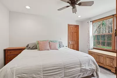 8 Searle St, Georgetown, MA 01833 - Photo 21