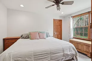 8 Searle St, Georgetown, MA 01833 - Photo 21