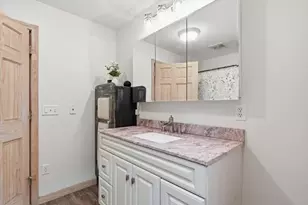 8 Searle St, Georgetown, MA 01833 - Photo 19