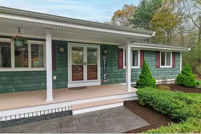 864 Locust St, Raynham, MA 02767 - Photo 3