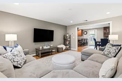864 Locust St, Raynham, MA 02767 - Photo 7