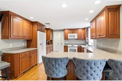 864 Locust St, Raynham, MA 02767 - Photo 11