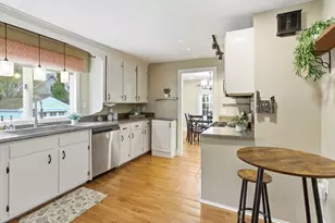36 Fairview Rd, Stoneham, MA 02180 - Photo 9