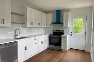 17 Sunnybank Ave, Rockland, MA 02370 - Photo 3