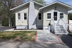 17 Sunnybank Ave, Rockland, MA 02370 - Photo 1