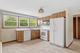 315 Central Ave, Dedham, MA 02026 - Photo 7