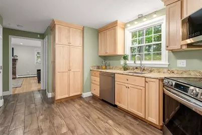 4 Brigham Ct, Natick, MA 01760 - Photo 3