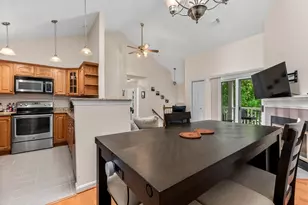 41 Bradford Commons Ln, Braintree, MA 02184 - Photo 11