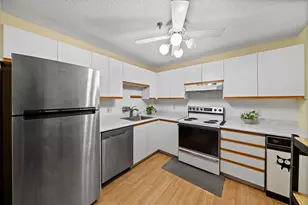 3920 Mystic Valley Parkway Uni, Medford, MA 02155 - Photo 3
