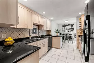 1100 Salem, Lynnfield, MA 01940 - Photo 3