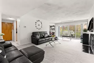 1100 Salem, Lynnfield, MA 01940 - Photo 9