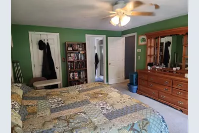 33 Guerin St, Chicopee, MA 01020 - Photo 19