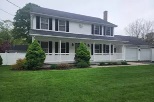 33 Guerin St, Chicopee, MA 01020 - Photo 1