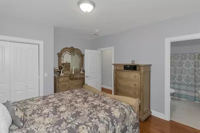 10 Laroche St, Ludlow, MA 01056 - Photo 9