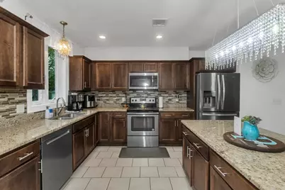 10 Laroche St, Ludlow, MA 01056 - Photo 3