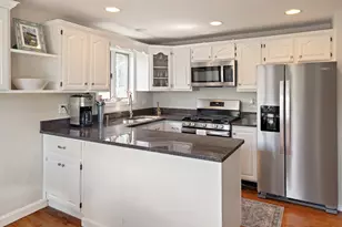 18 Nob Way, Lowell, MA 01852 - Photo 11