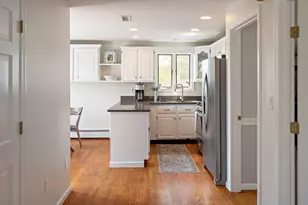 18 Nob Way, Lowell, MA 01852 - Photo 9