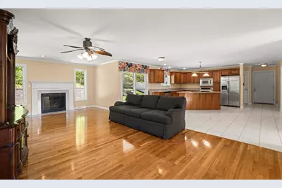 1507 E Mountain Rd, Westfield, MA 01085 - Photo 7