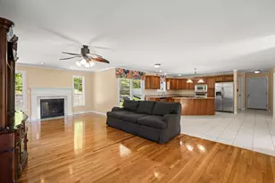 1507 E Mountain Rd, Westfield, MA 01085 - Photo 7