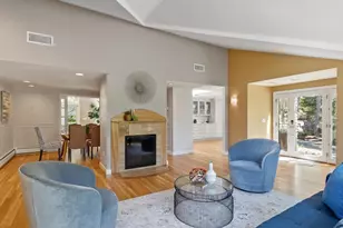 15 Minuteman Ln, Lexington, MA 02421 - Photo 9