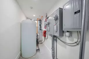 209 Green St, Cambridge, MA 02139 - Photo 41